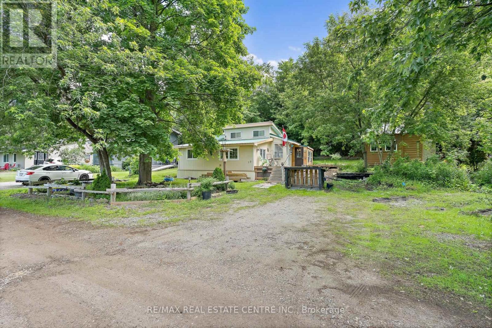 19 OLD PAVILLION ROAD - 3