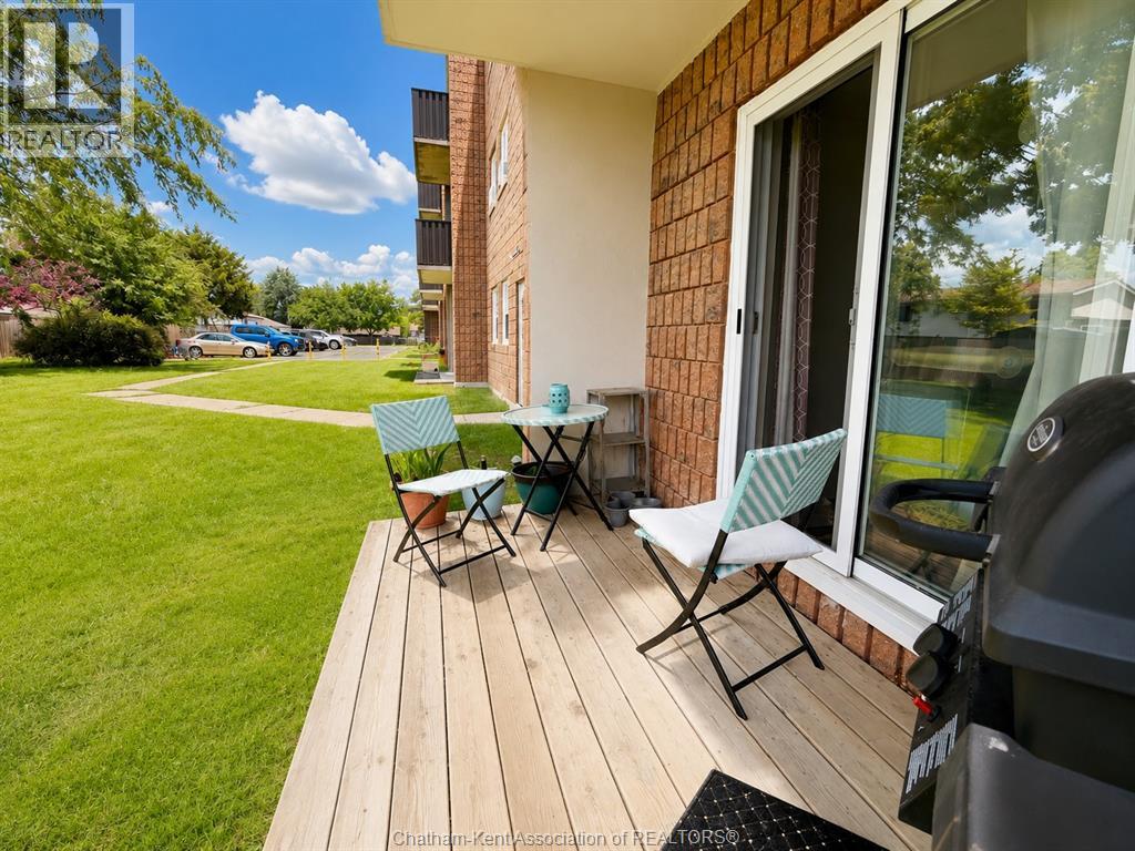 #102 276 Merritt AVENUE - Image 11