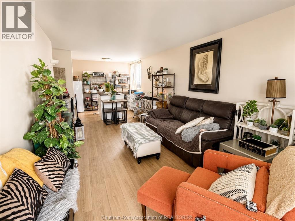 #102 276 Merritt AVENUE - Image 5