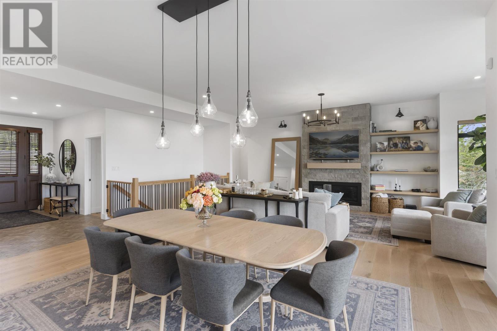 149 MICKELSON DR - 13