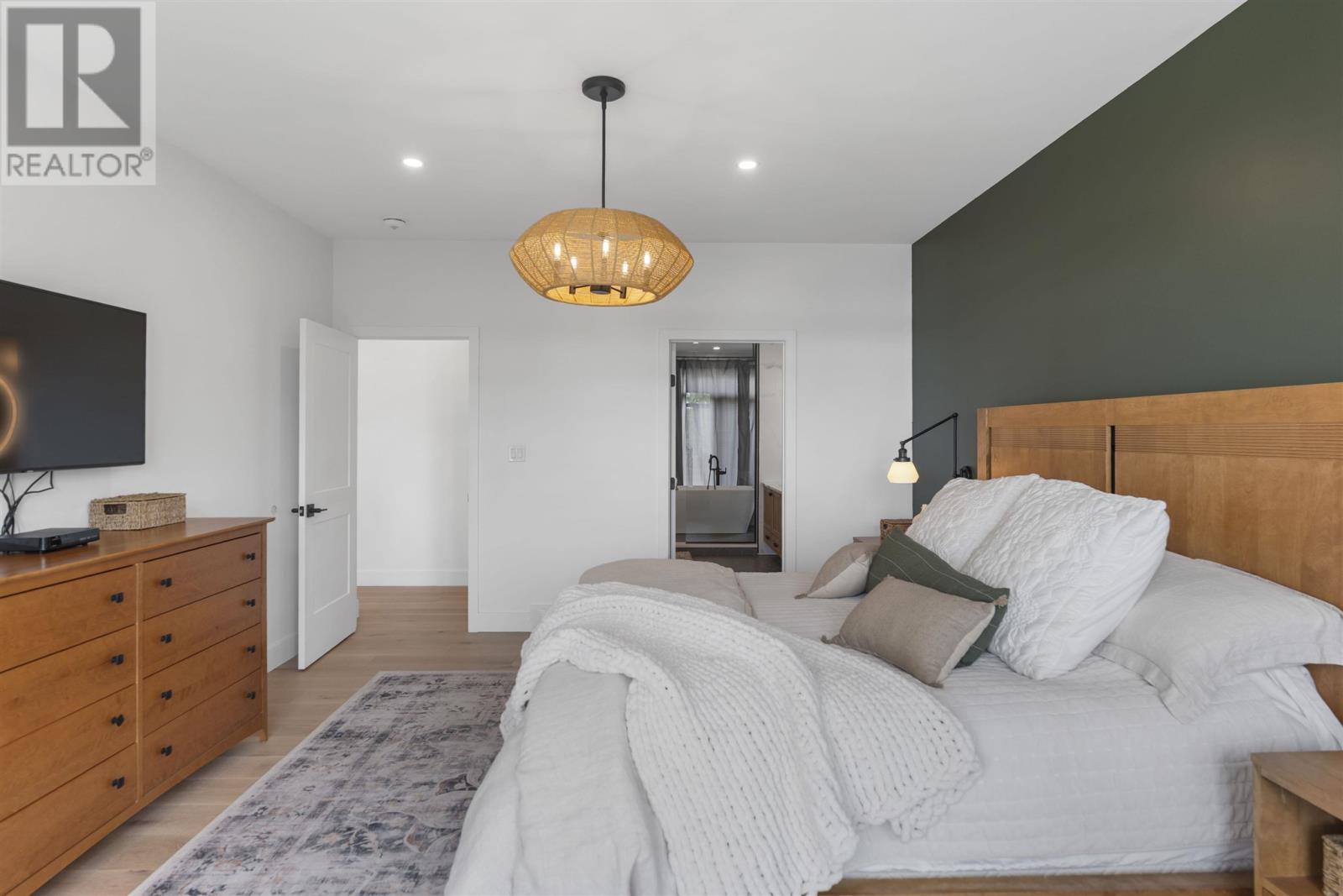 149 MICKELSON DR - 17