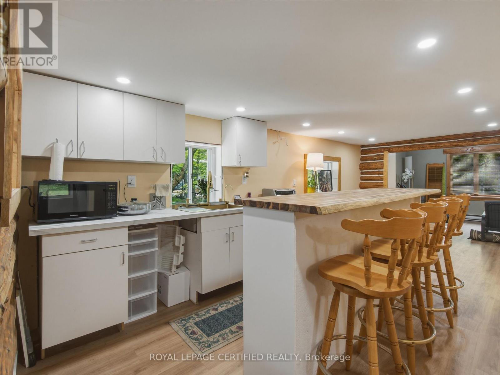 240 BRITANNIA ROAD - 14