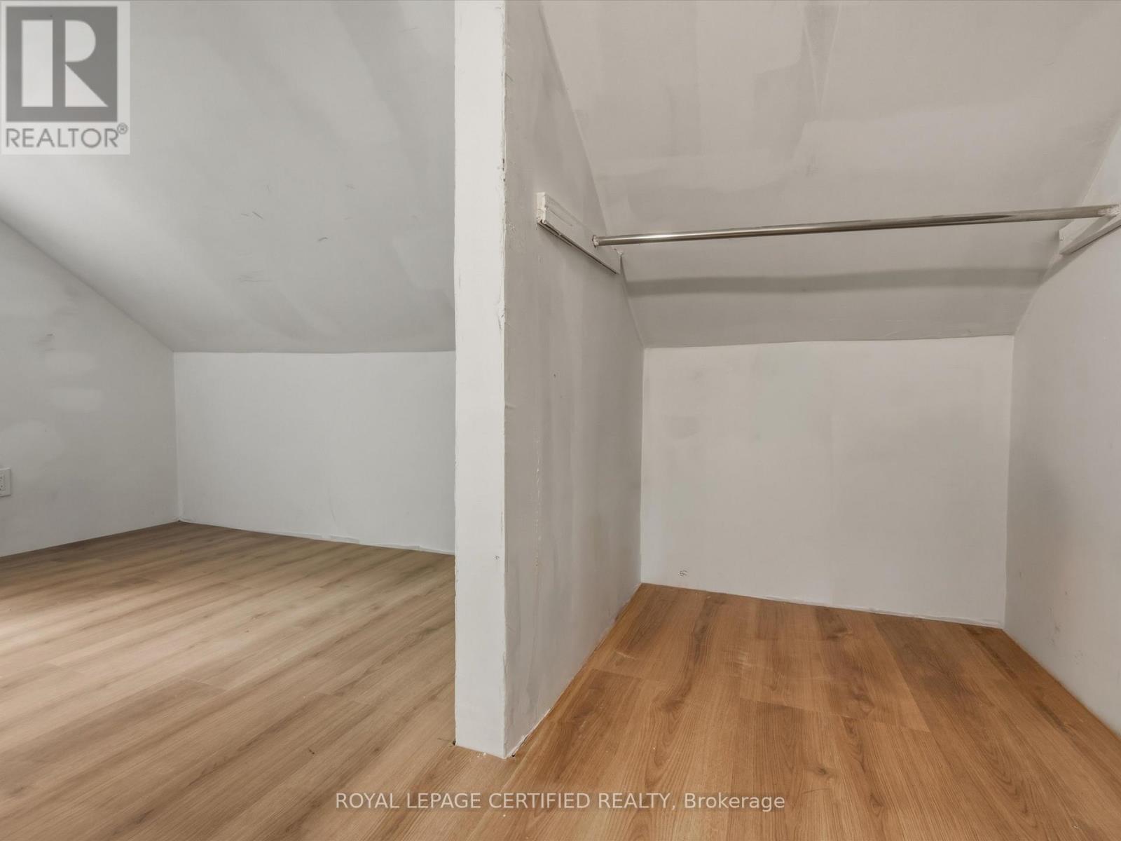 240 BRITANNIA ROAD - 23