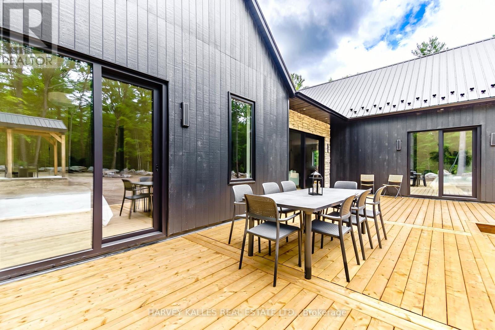 114 ROCKHAVEN ROAD - 36