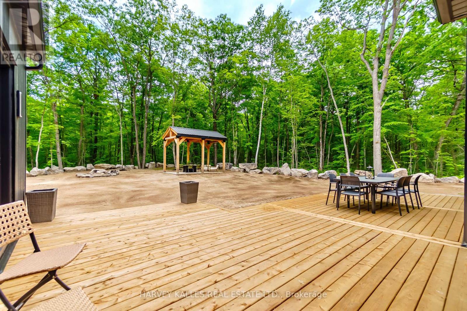 114 ROCKHAVEN ROAD - 38