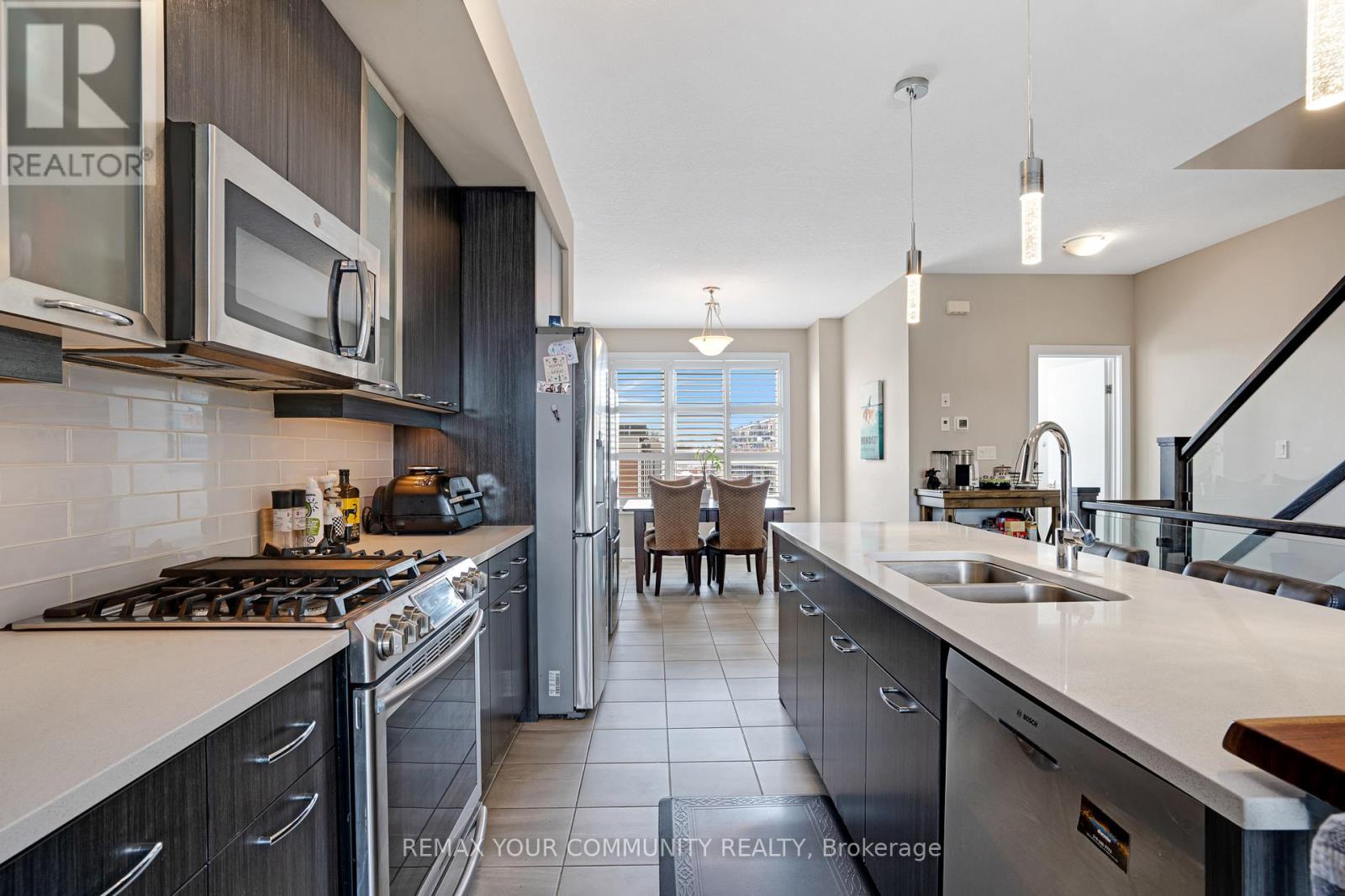 #63 60 ARKELL ROAD - 19