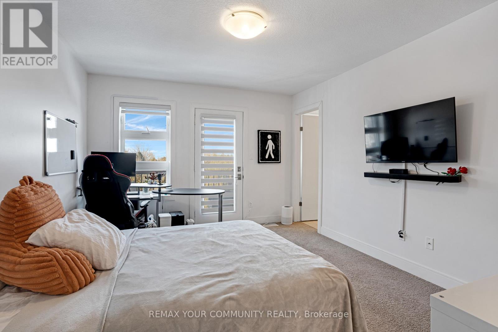 #63 60 ARKELL ROAD - 23