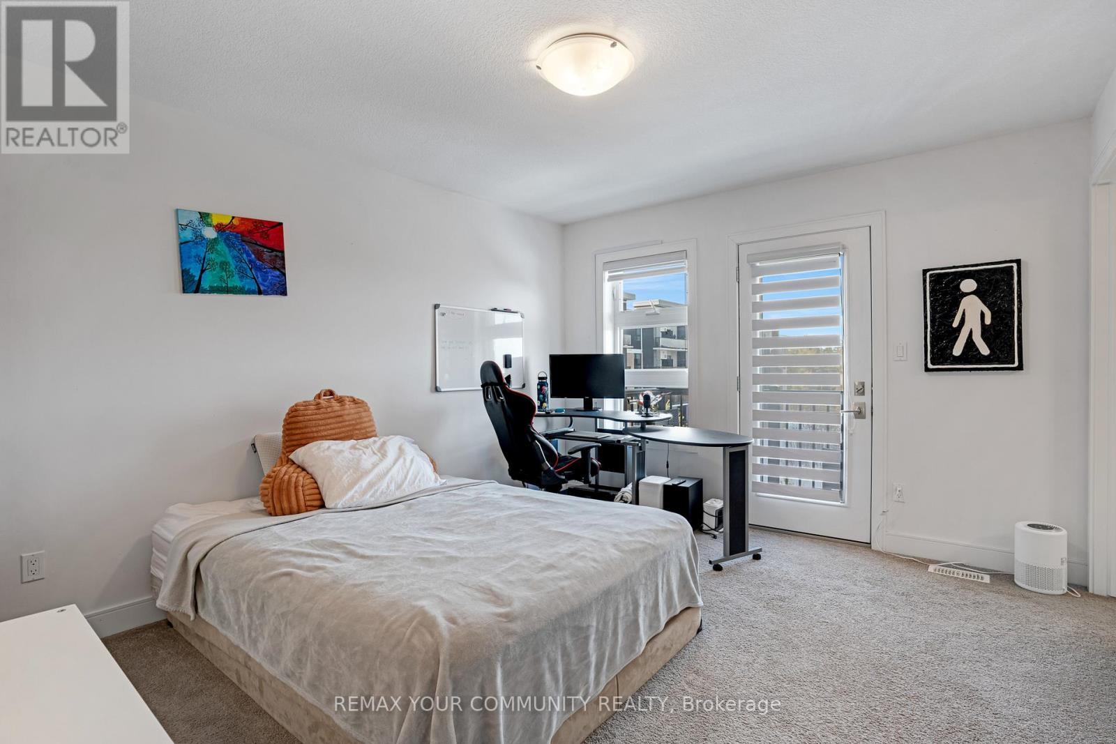#63 60 ARKELL ROAD - 24