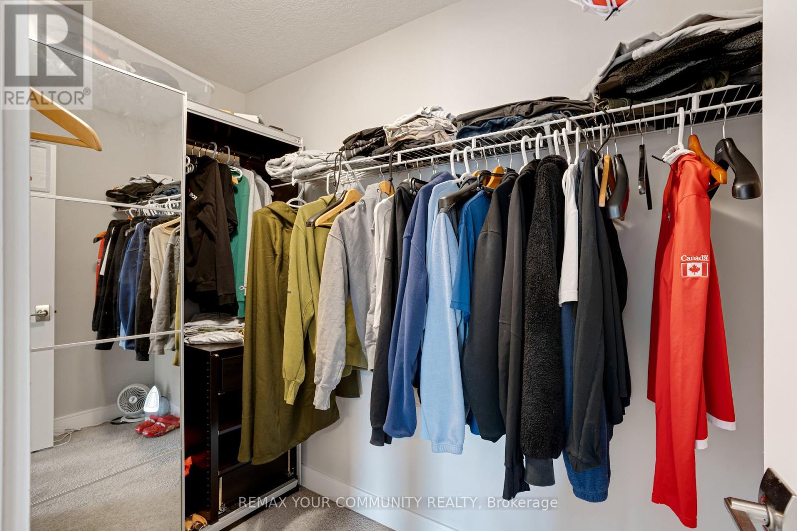 #63 60 ARKELL ROAD - 27