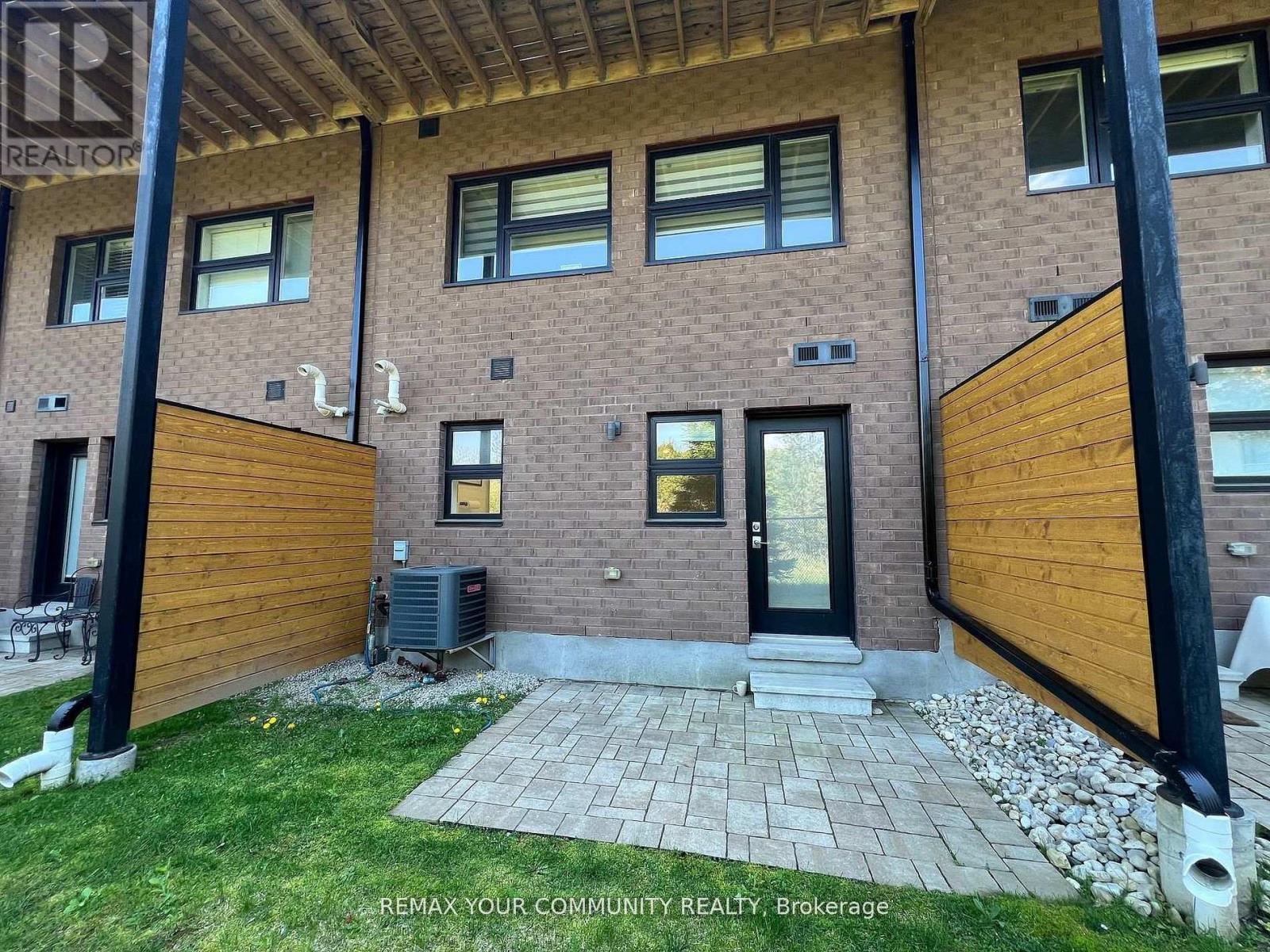 #63 60 ARKELL ROAD - 40