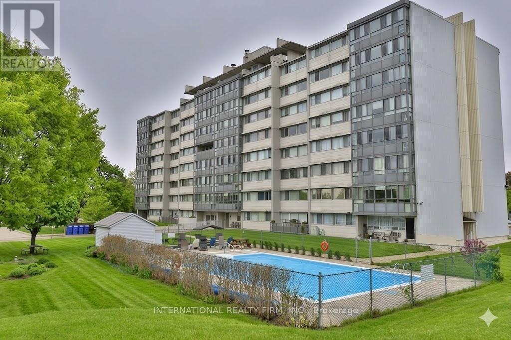 #401 24 MIDLAND DRIVE - 33