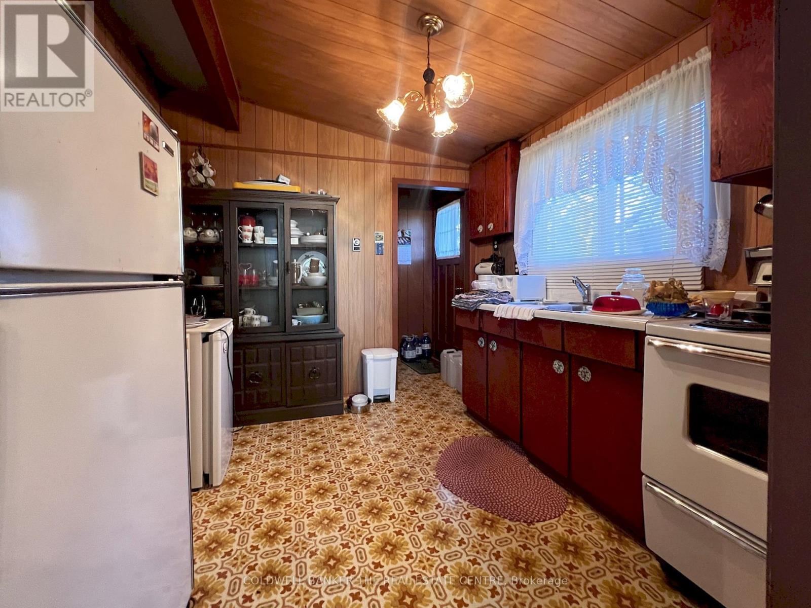 72 WEST BAY BOULEVARD - 22
