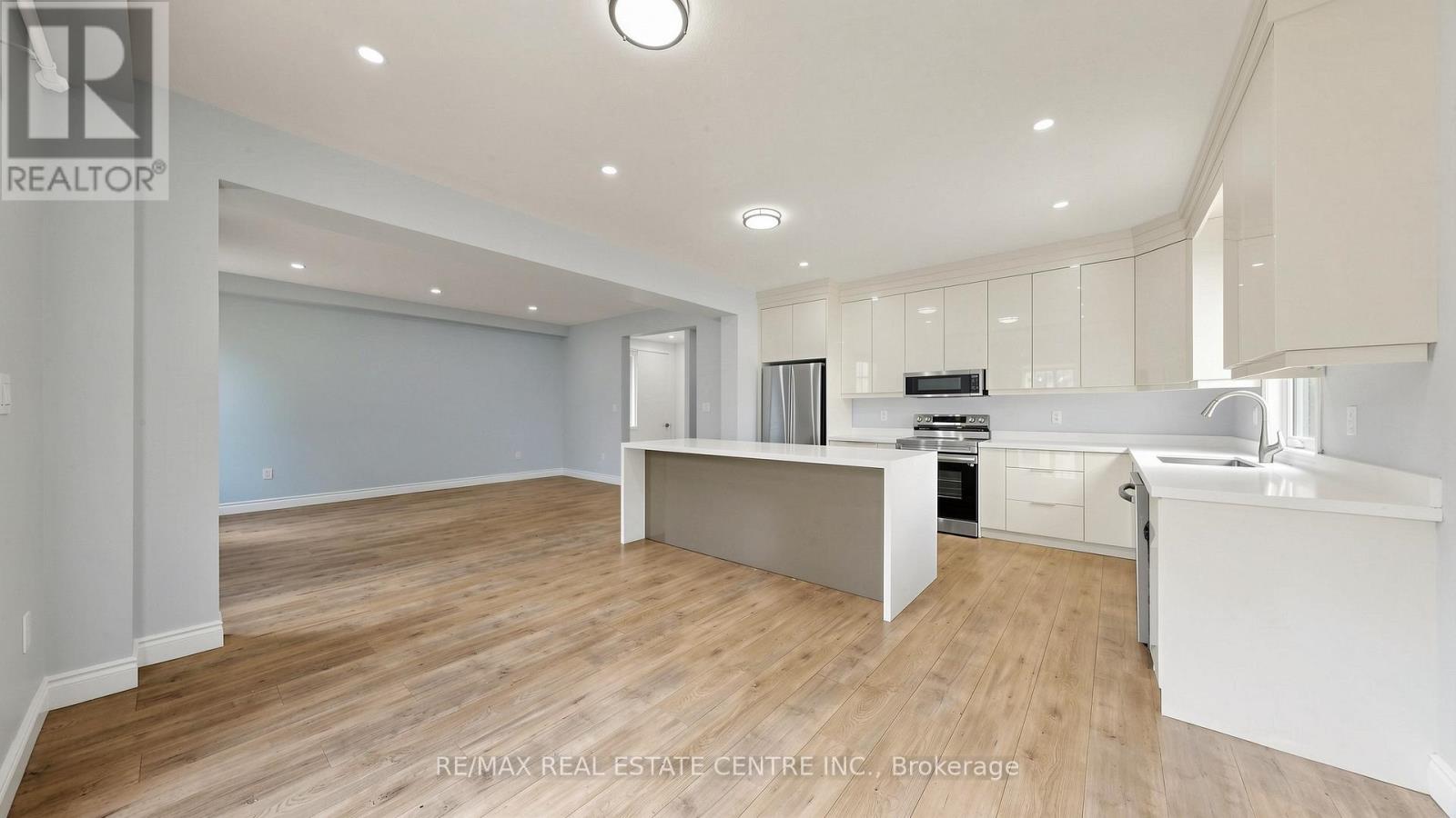149 BALLANTYNE AVENUE - 10