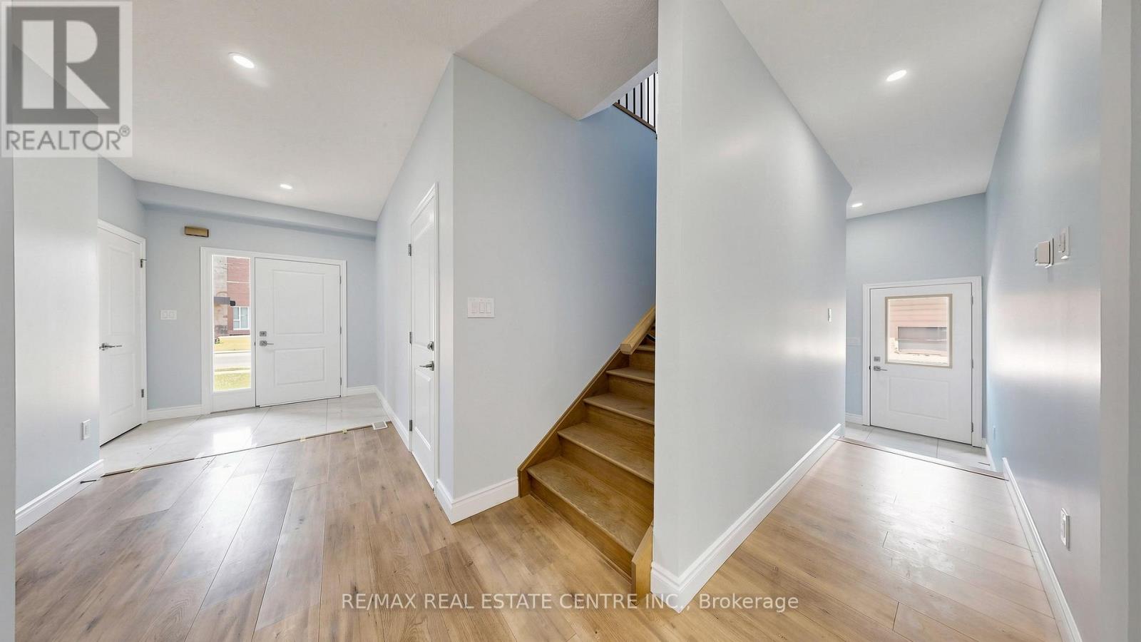 149 BALLANTYNE AVENUE - 13