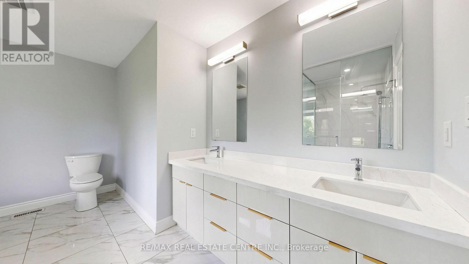 149 BALLANTYNE AVENUE - 16