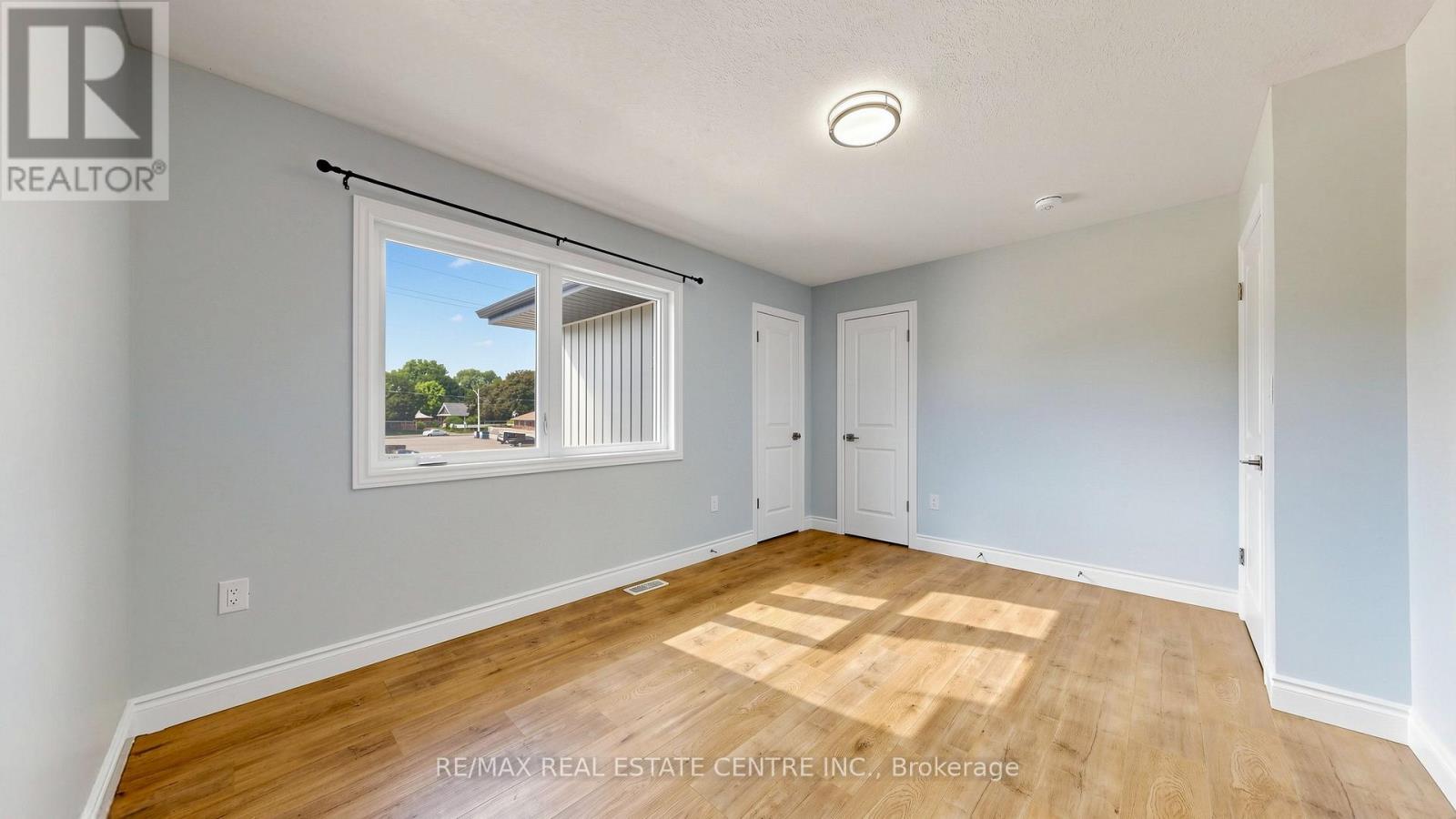 149 BALLANTYNE AVENUE - 21