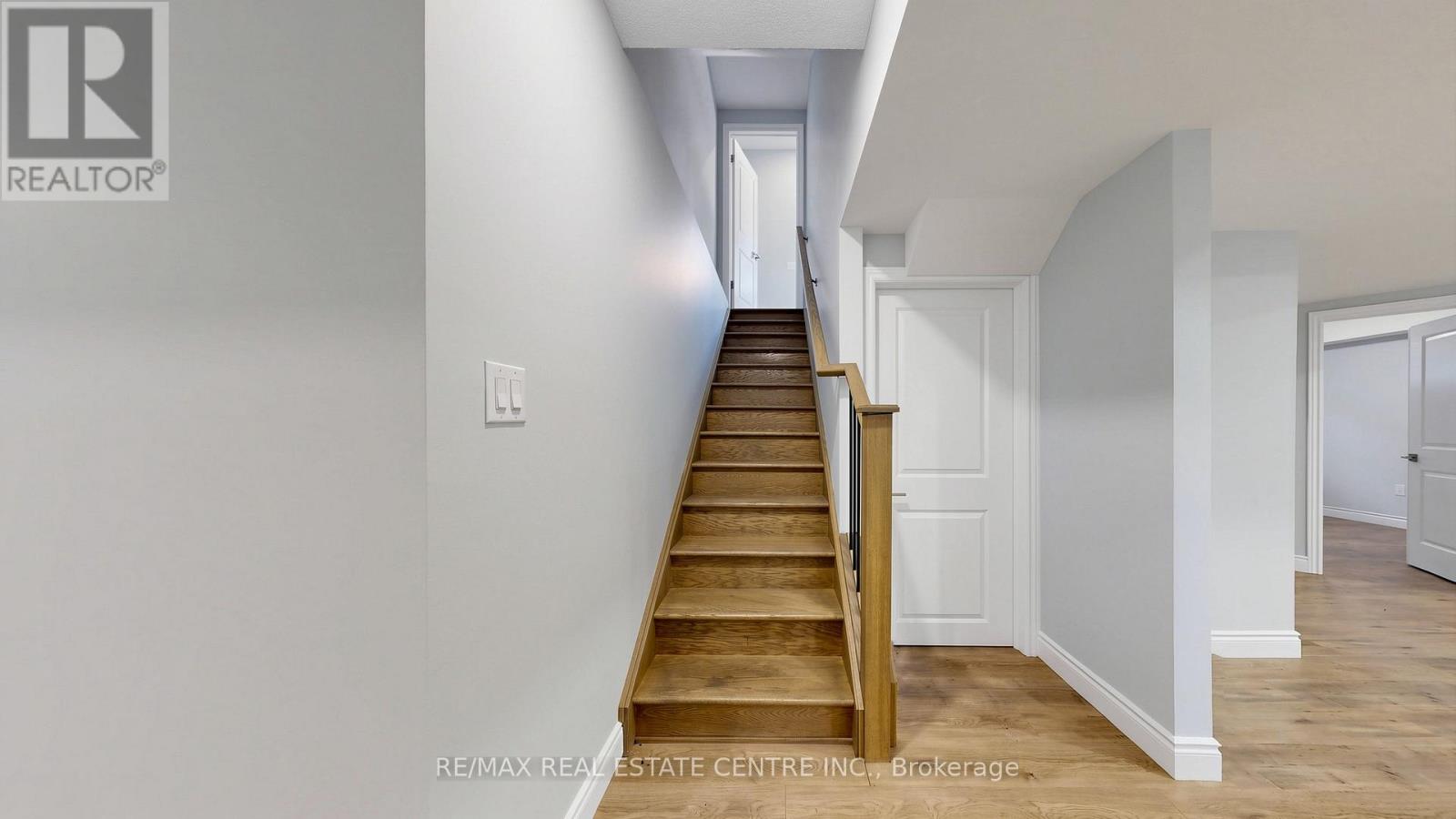 149 BALLANTYNE AVENUE - 25