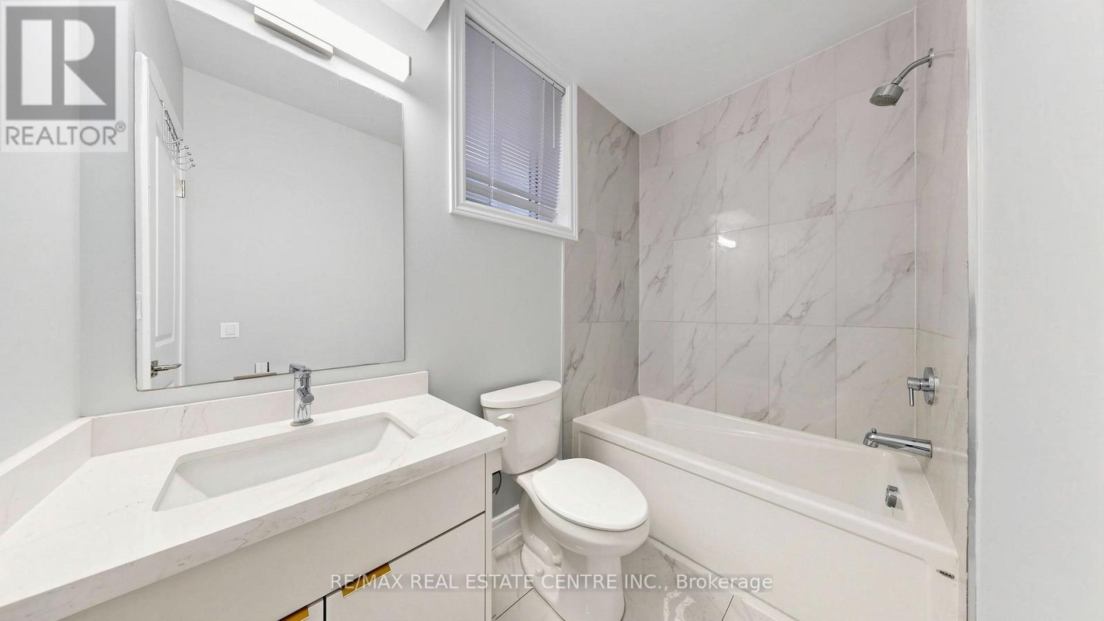 149 BALLANTYNE AVENUE - 32