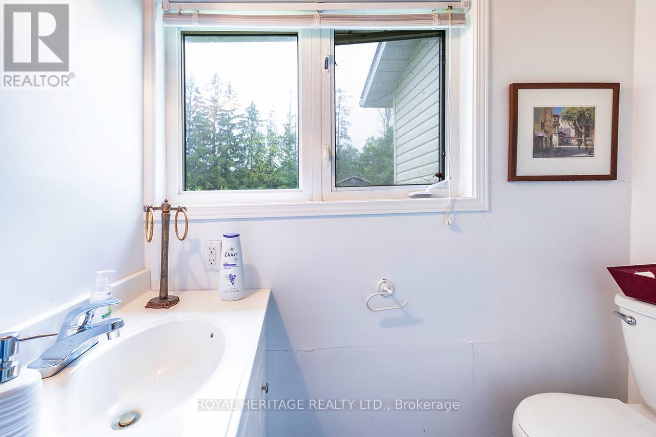 556 NORTH SHORE DRIVE W - 29