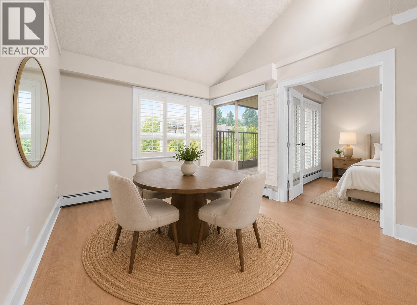 301 235 W 4TH STREET, North Vancouver