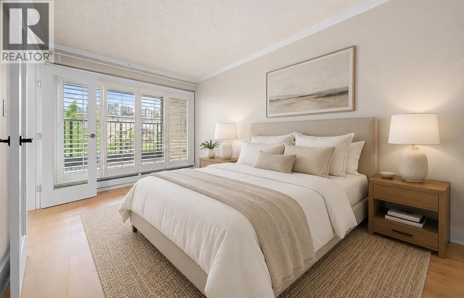 301 235 W 4TH STREET, North Vancouver