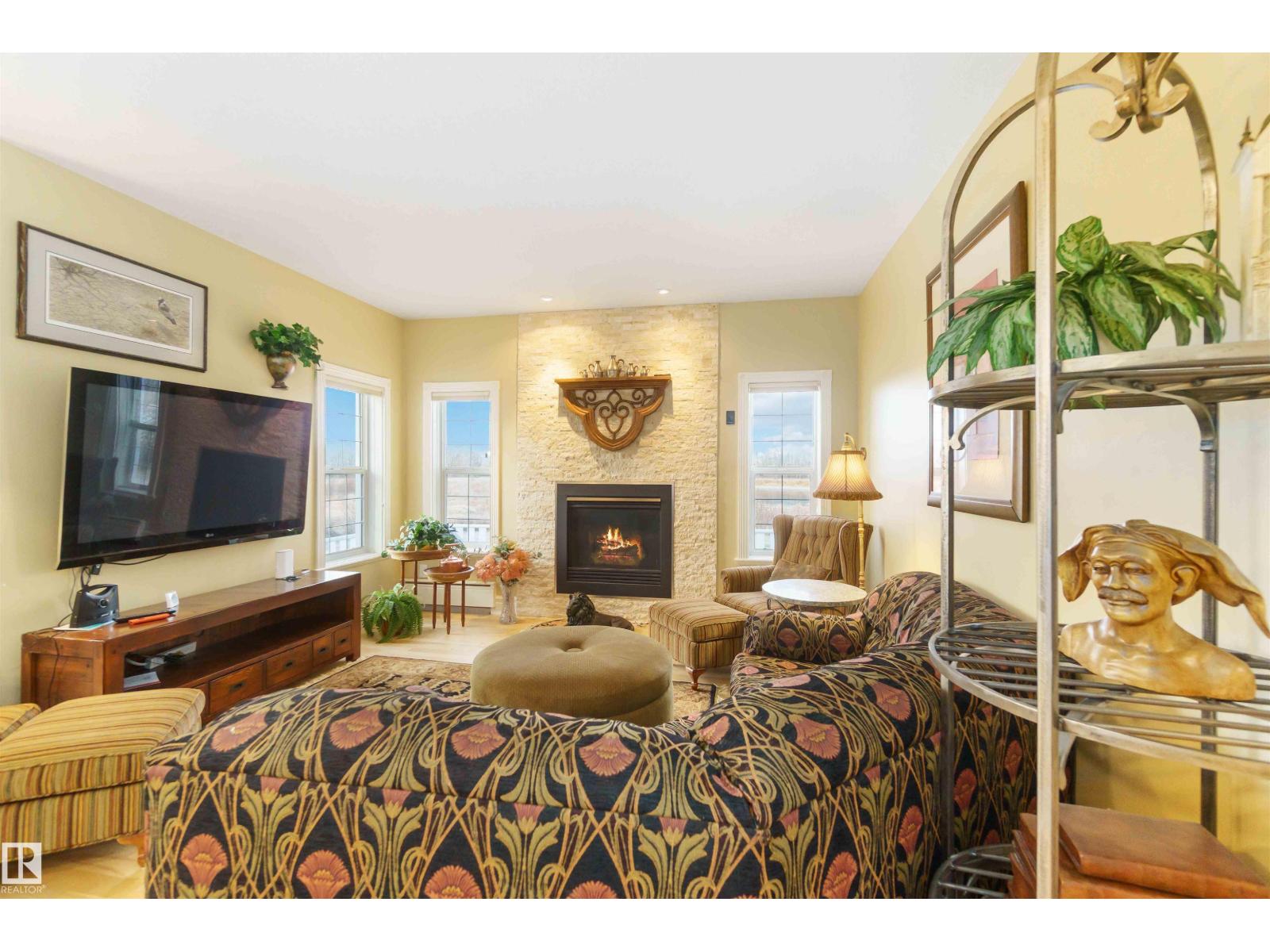 50344 RGE RD 243 - 8