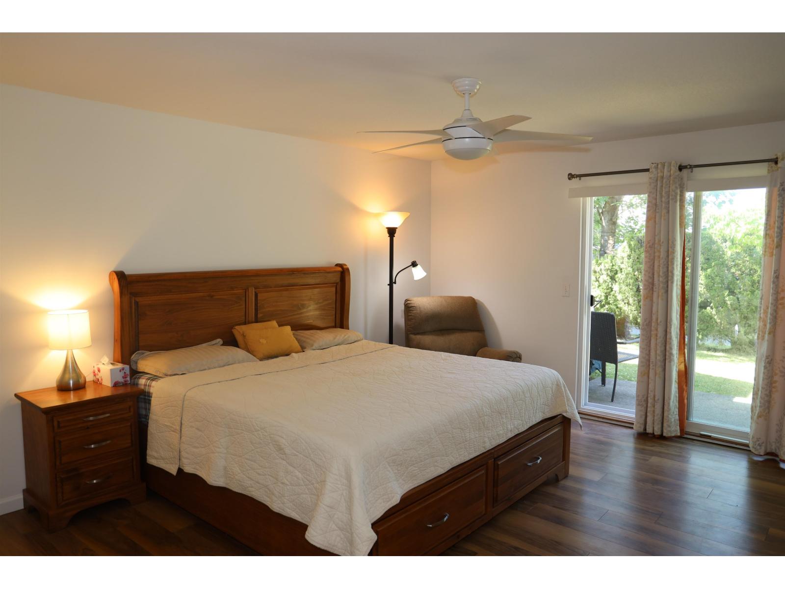 201 8972 FLEETWOOD WAY, Surrey