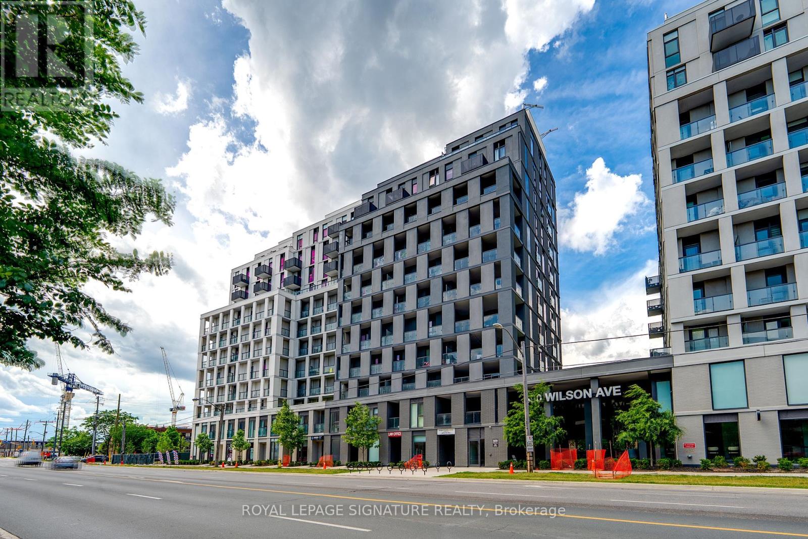 #523 500 WILSON AVENUE - 25