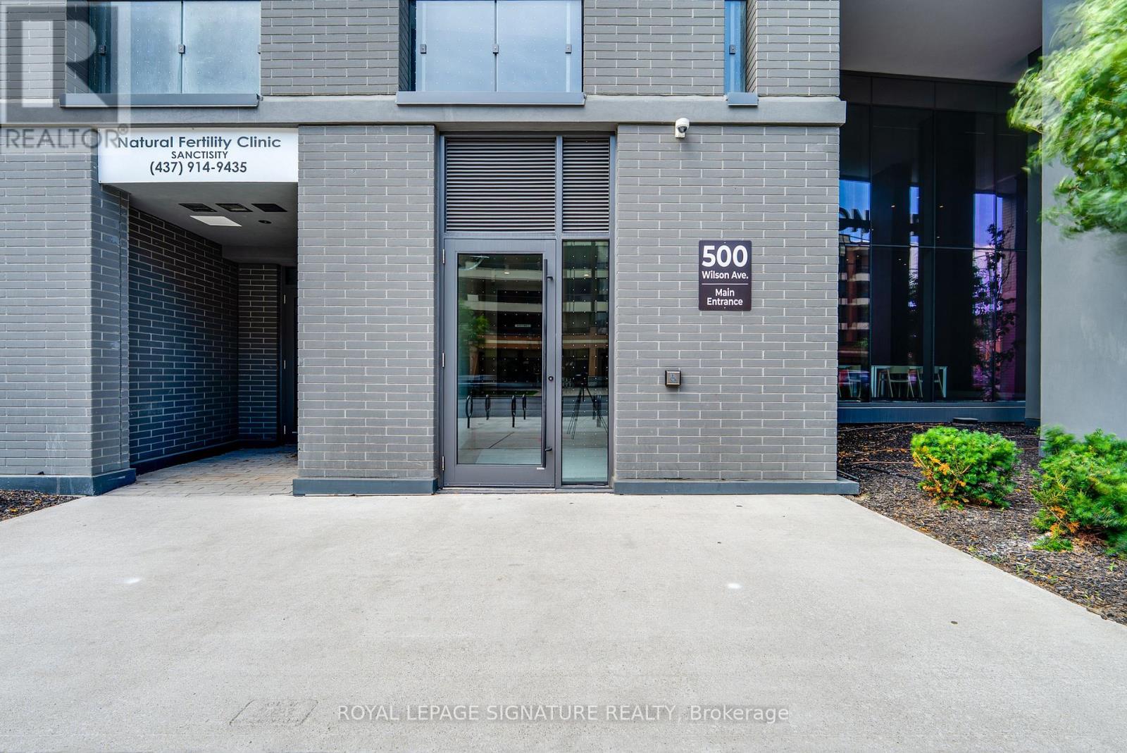 #523 500 WILSON AVENUE - 23