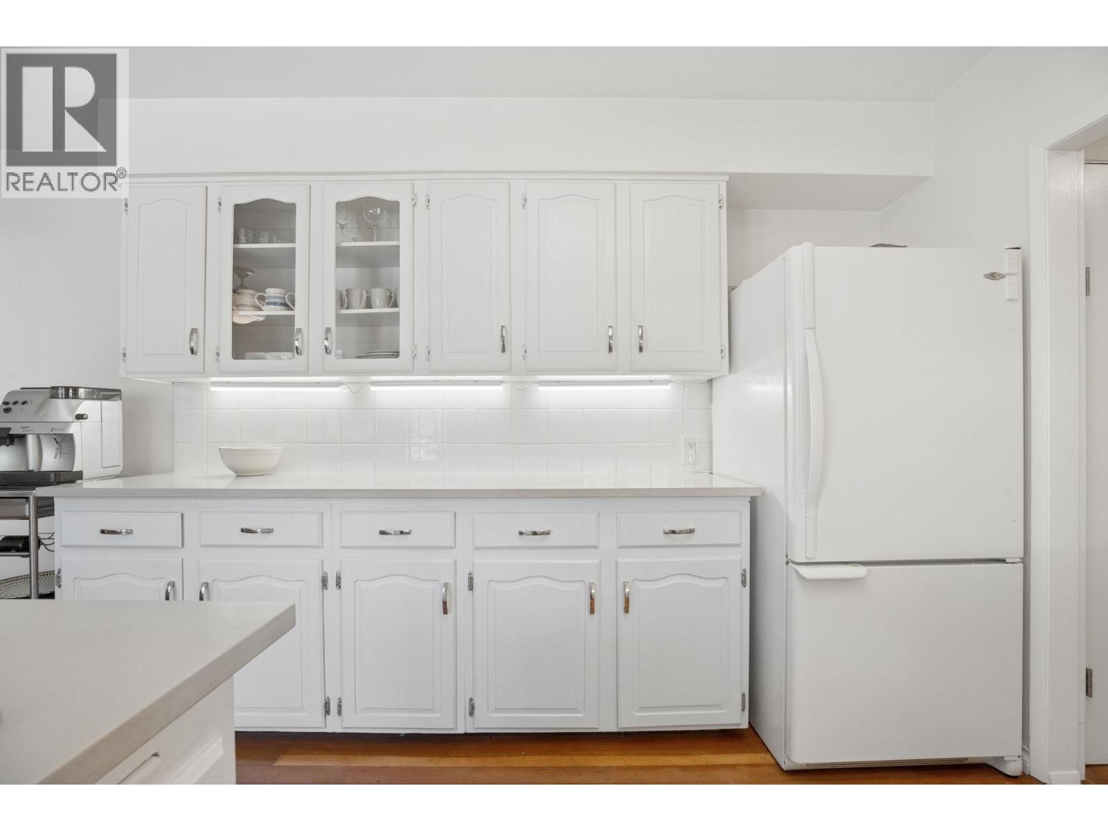1034 HEYWOOD STREET, North Vancouver