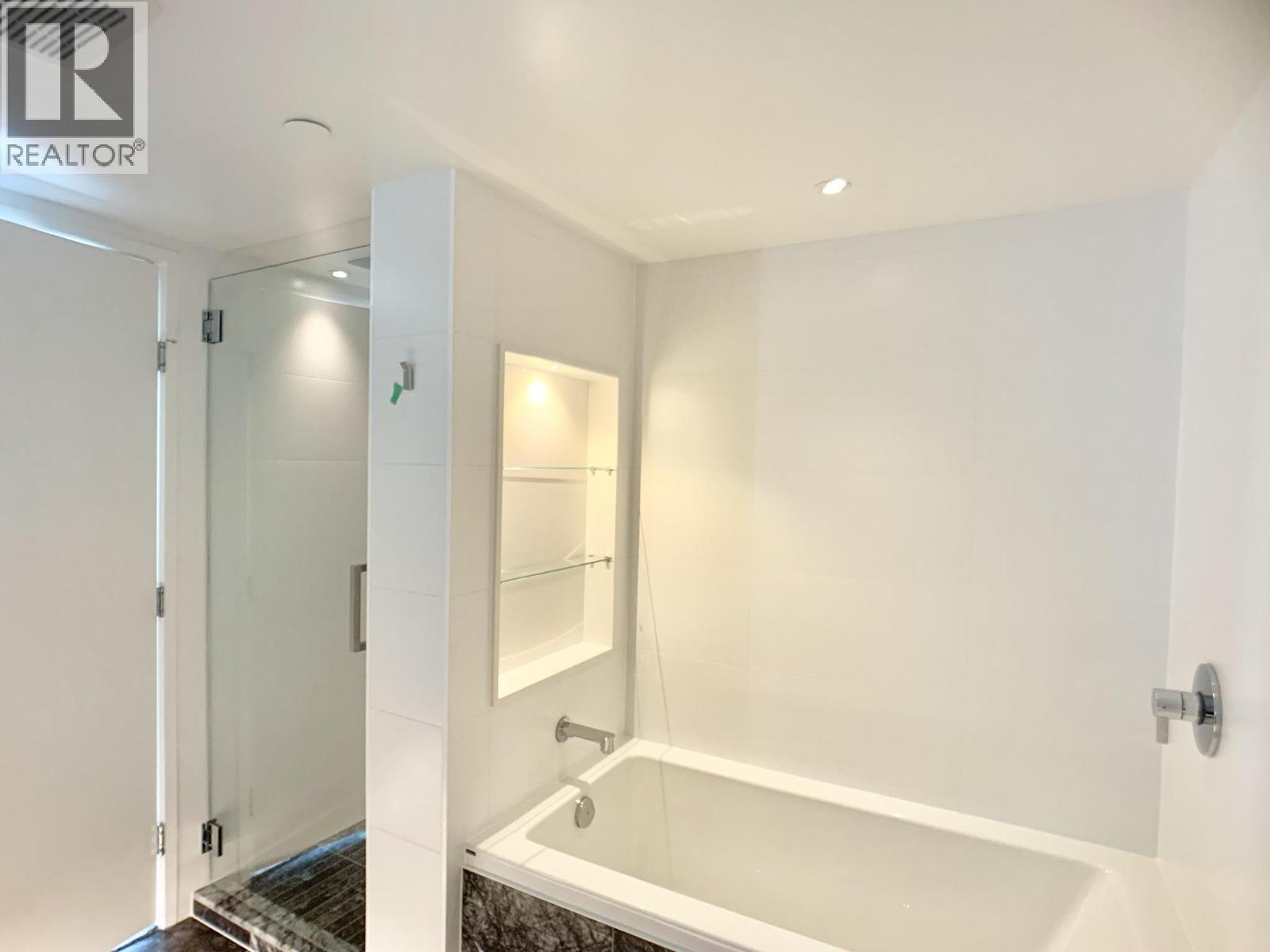 1111 RICHARDS, Vancouver