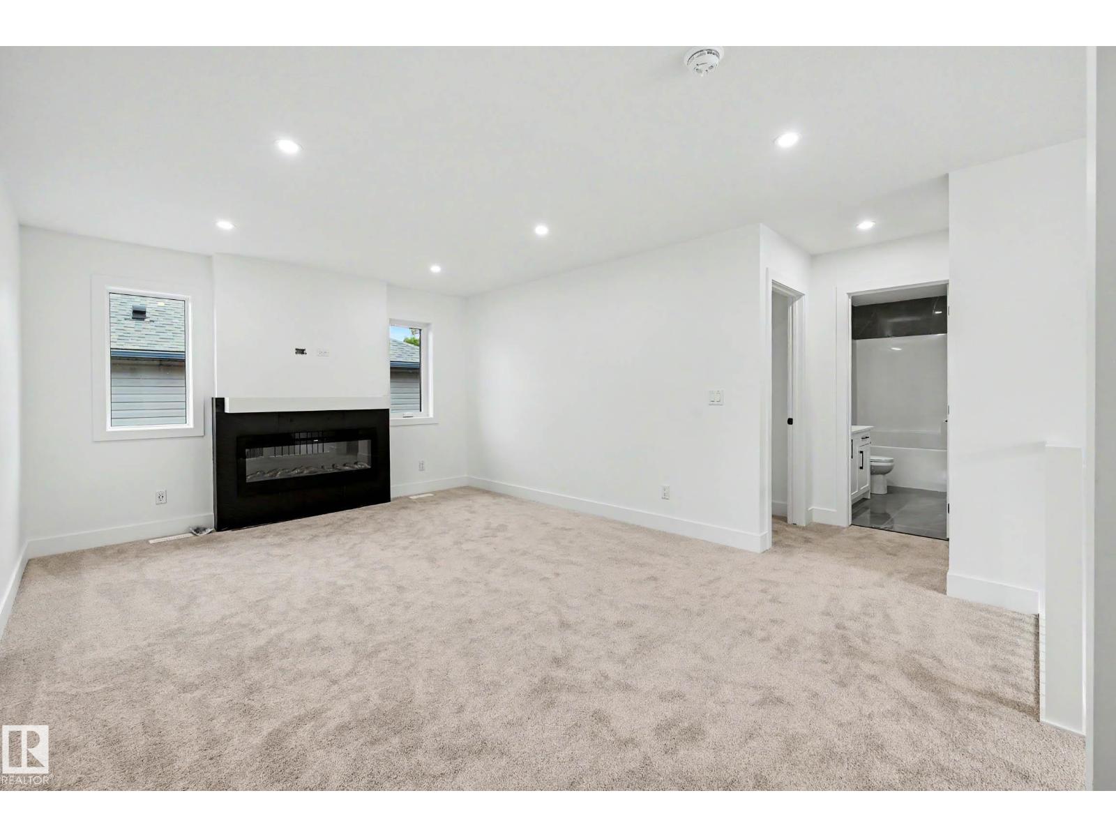 25 Escada CL — photo 27