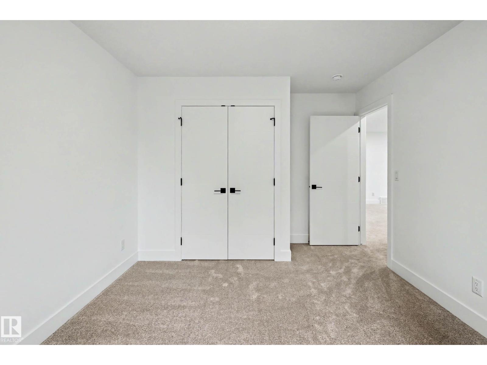 25 Escada CL — photo 38