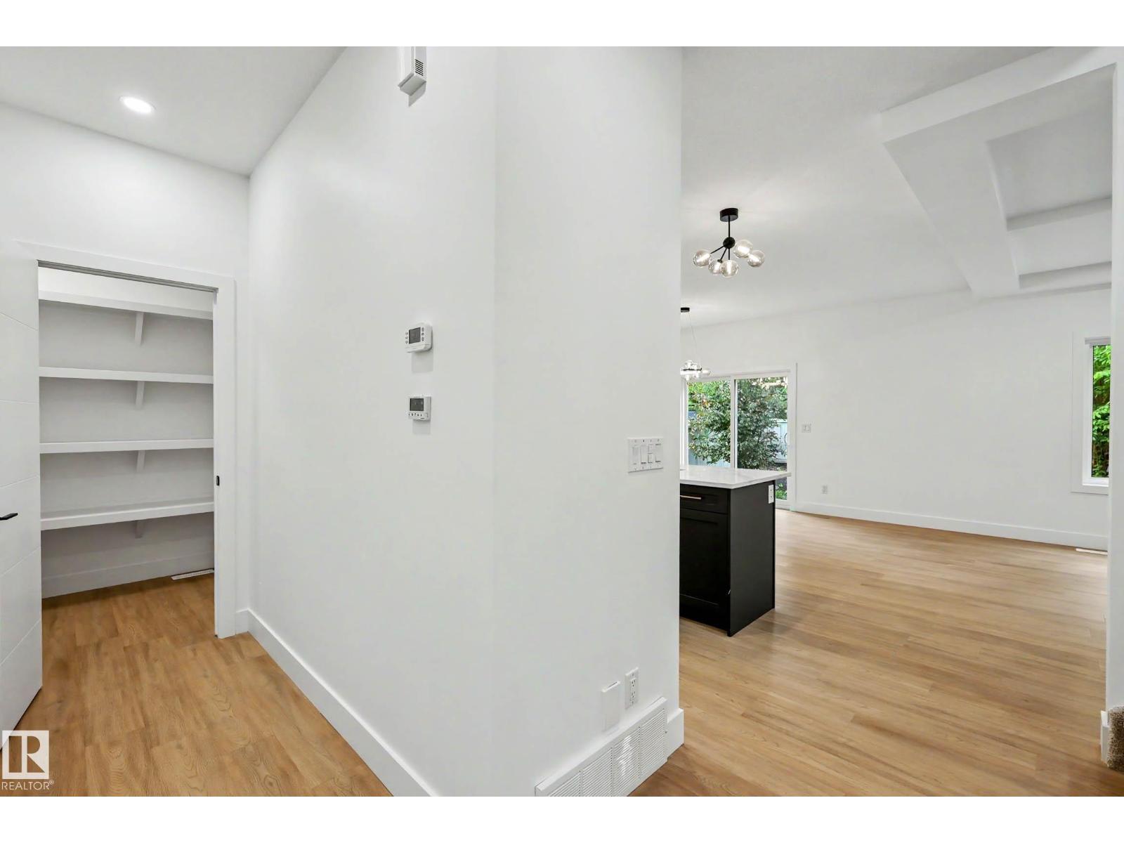 25 Escada CL — photo 6