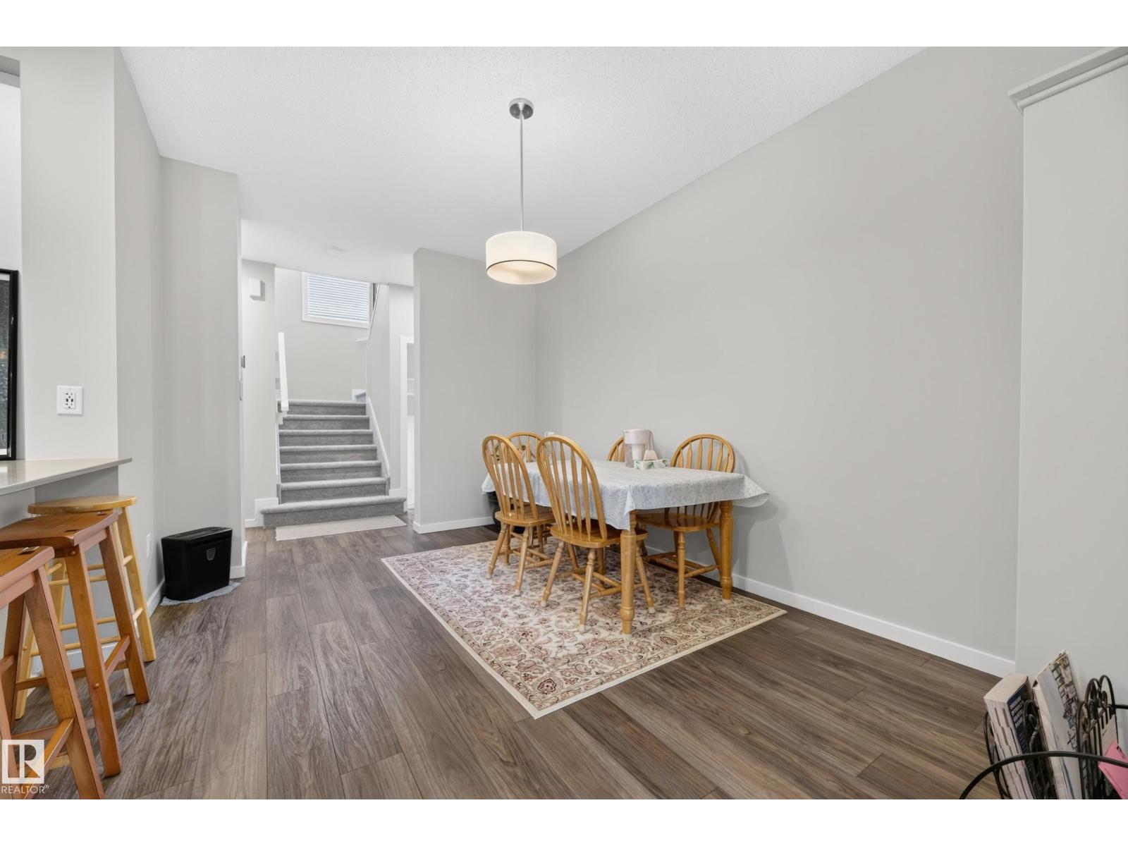 7020 181 AV NW - 14