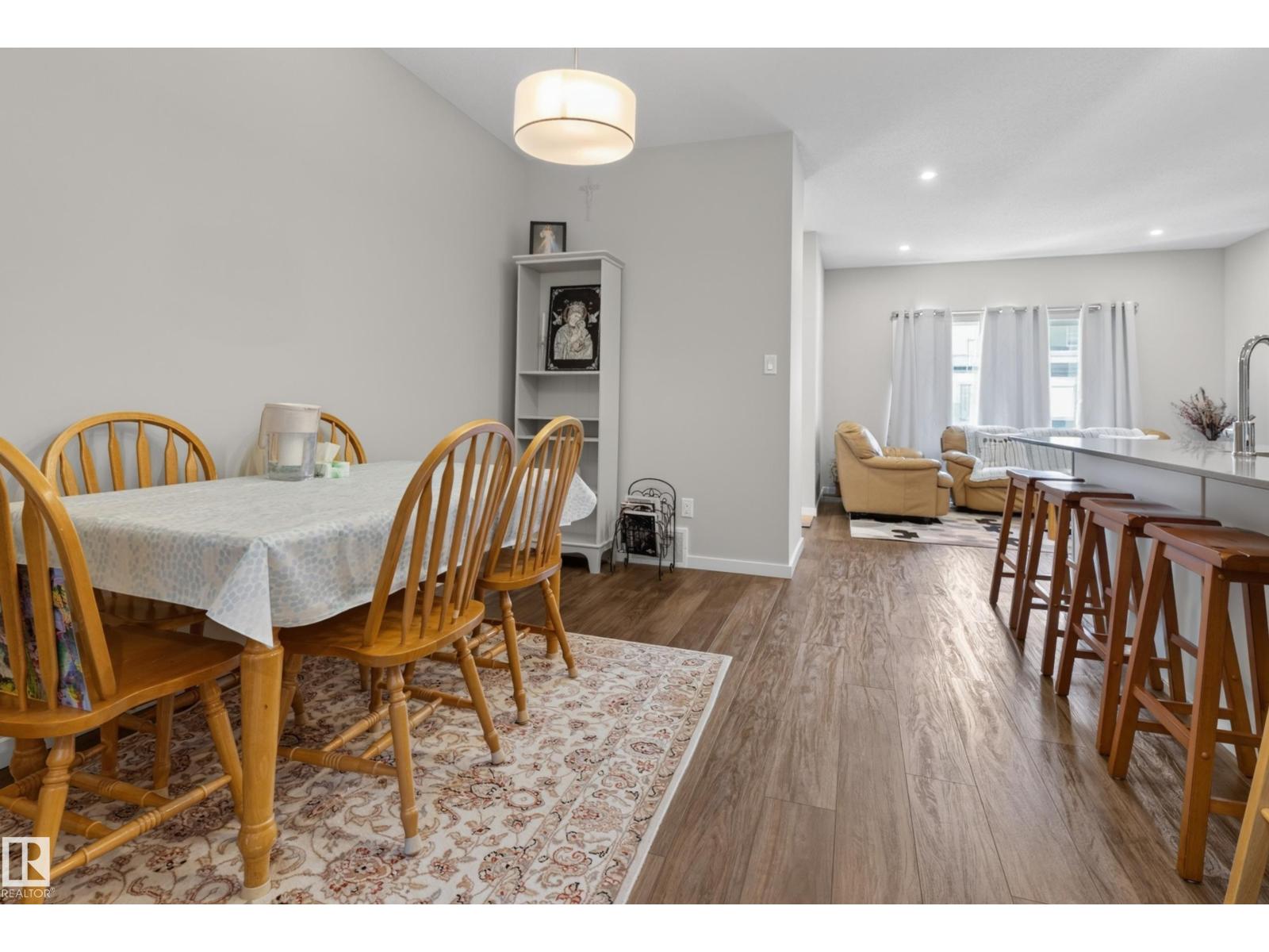 7020 181 AV NW - 19