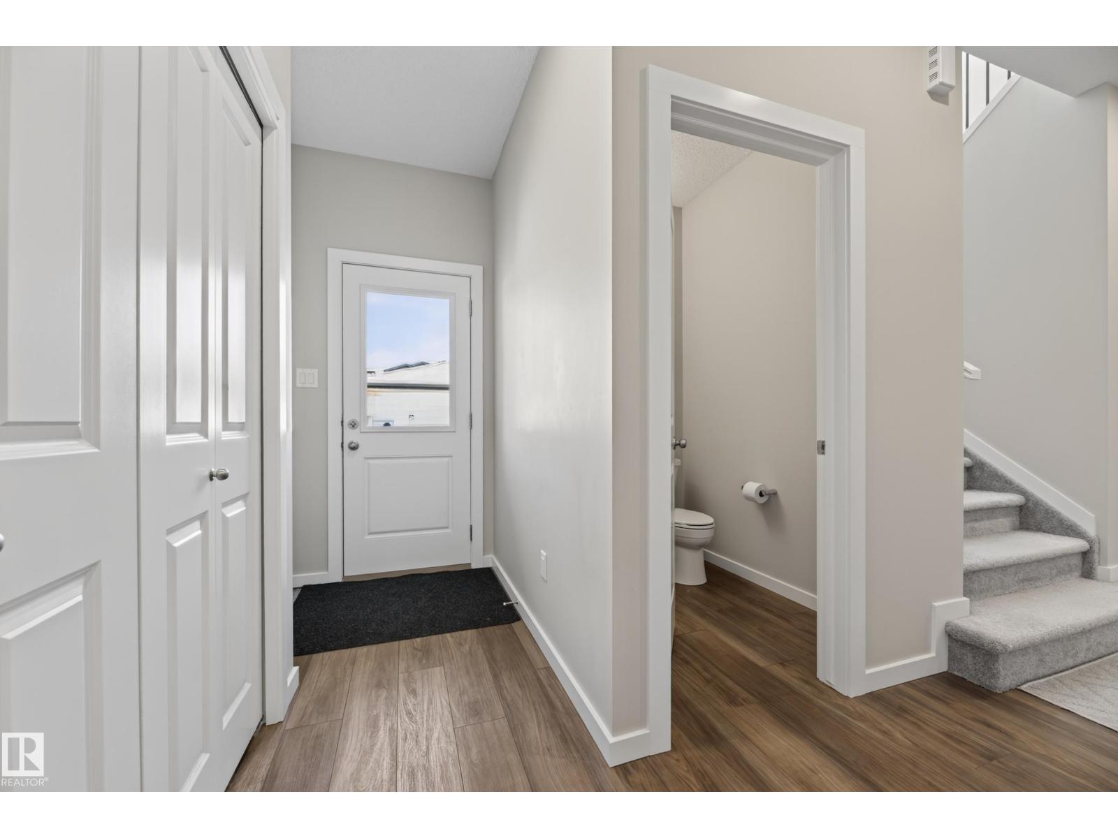 7020 181 AV NW - 22