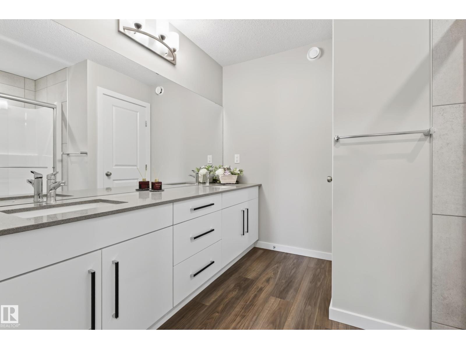 7020 181 AV NW - 30