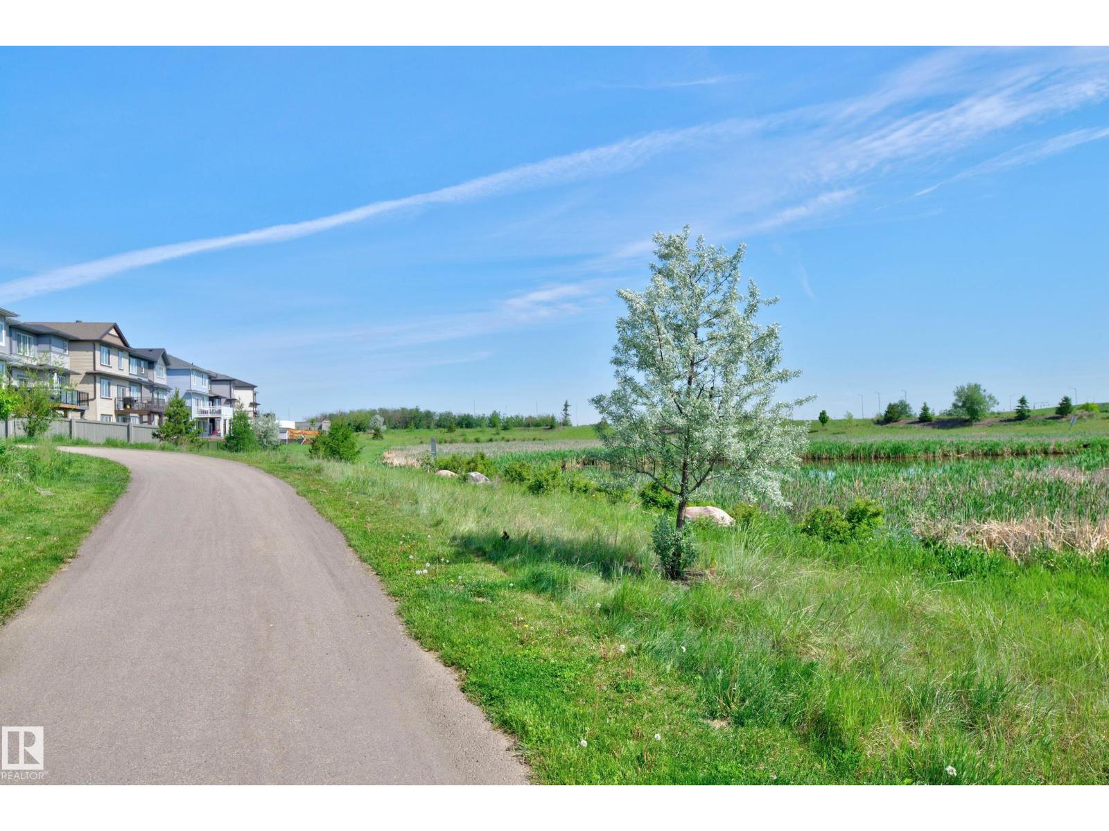 7020 181 AV NW - 37