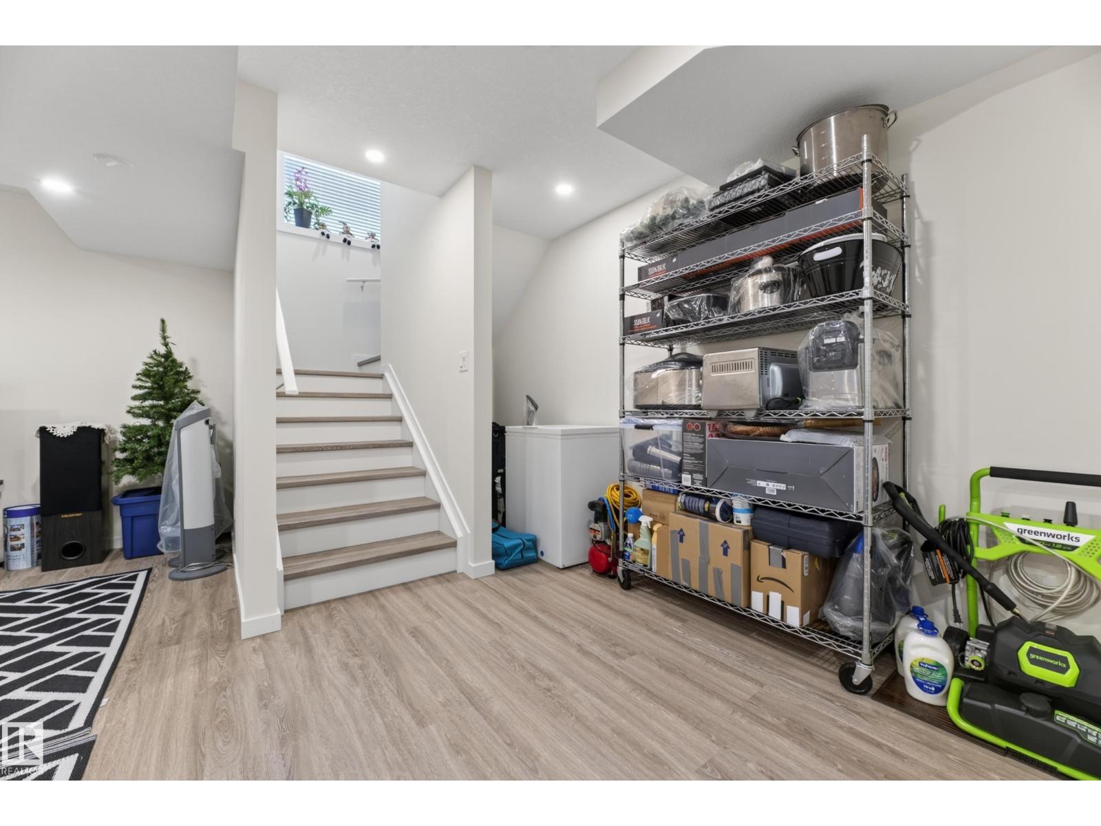 7020 181 AV NW - 39
