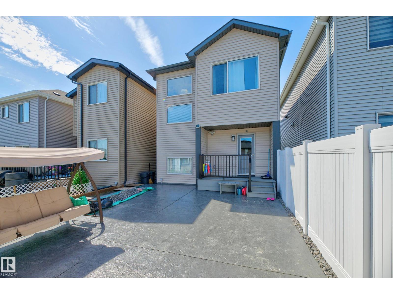 7020 181 AV NW - 6
