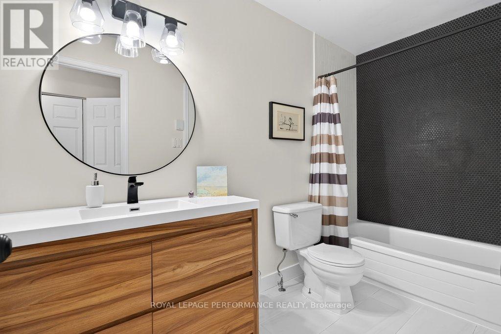 2 Bed, 2 Bath House for Rent in Ottawa – 5 – 255 CATHCART STREET, Ottawa – MLS# X13456164 - Image 28