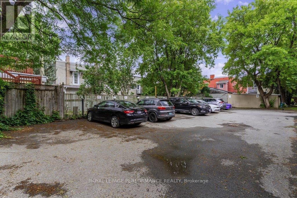 2 Bed, 2 Bath House for Rent in Ottawa – 5 – 255 CATHCART STREET, Ottawa – MLS# X13456164 - Image 43