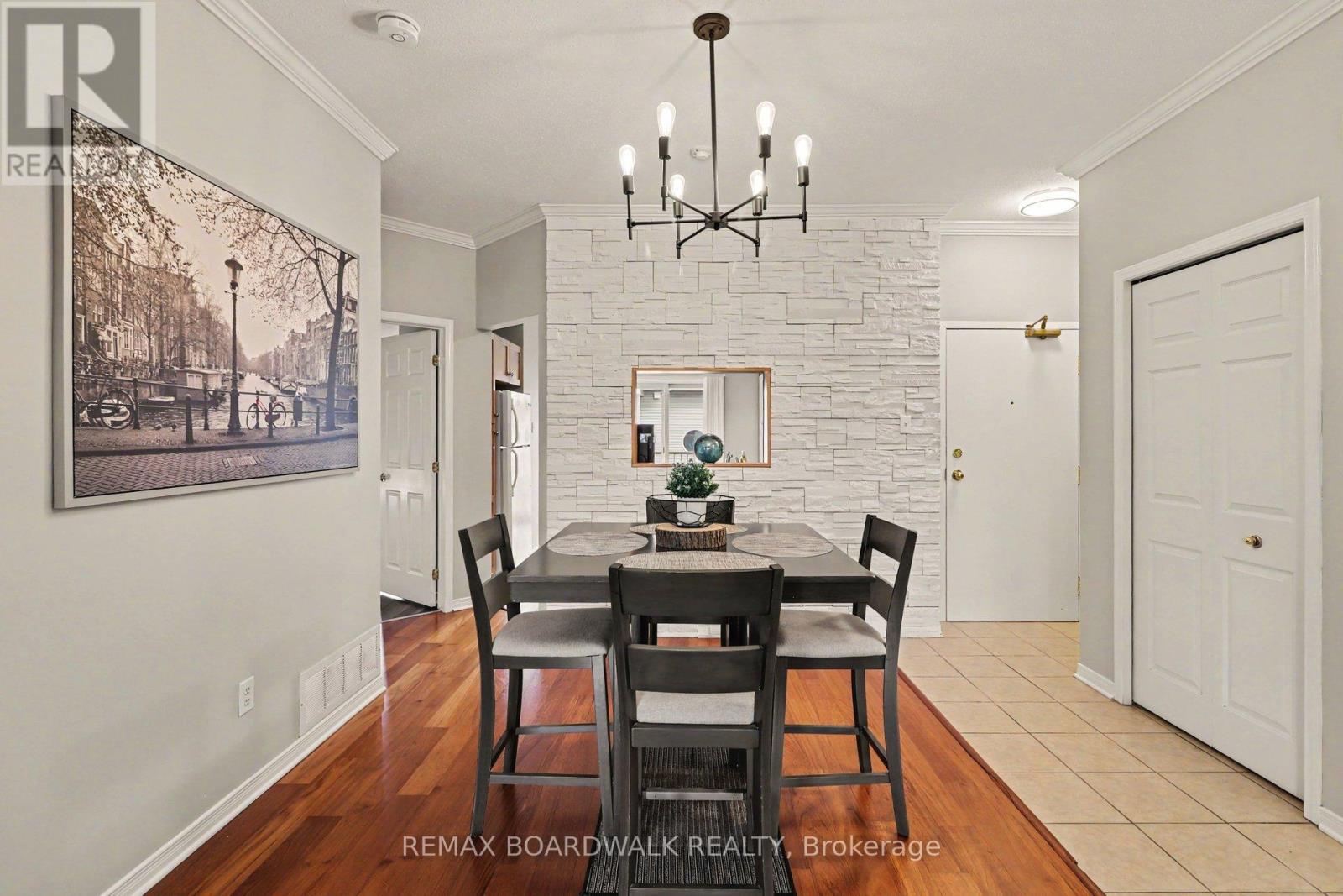 #7 50 BRIARGATE PRIVATE - 13
