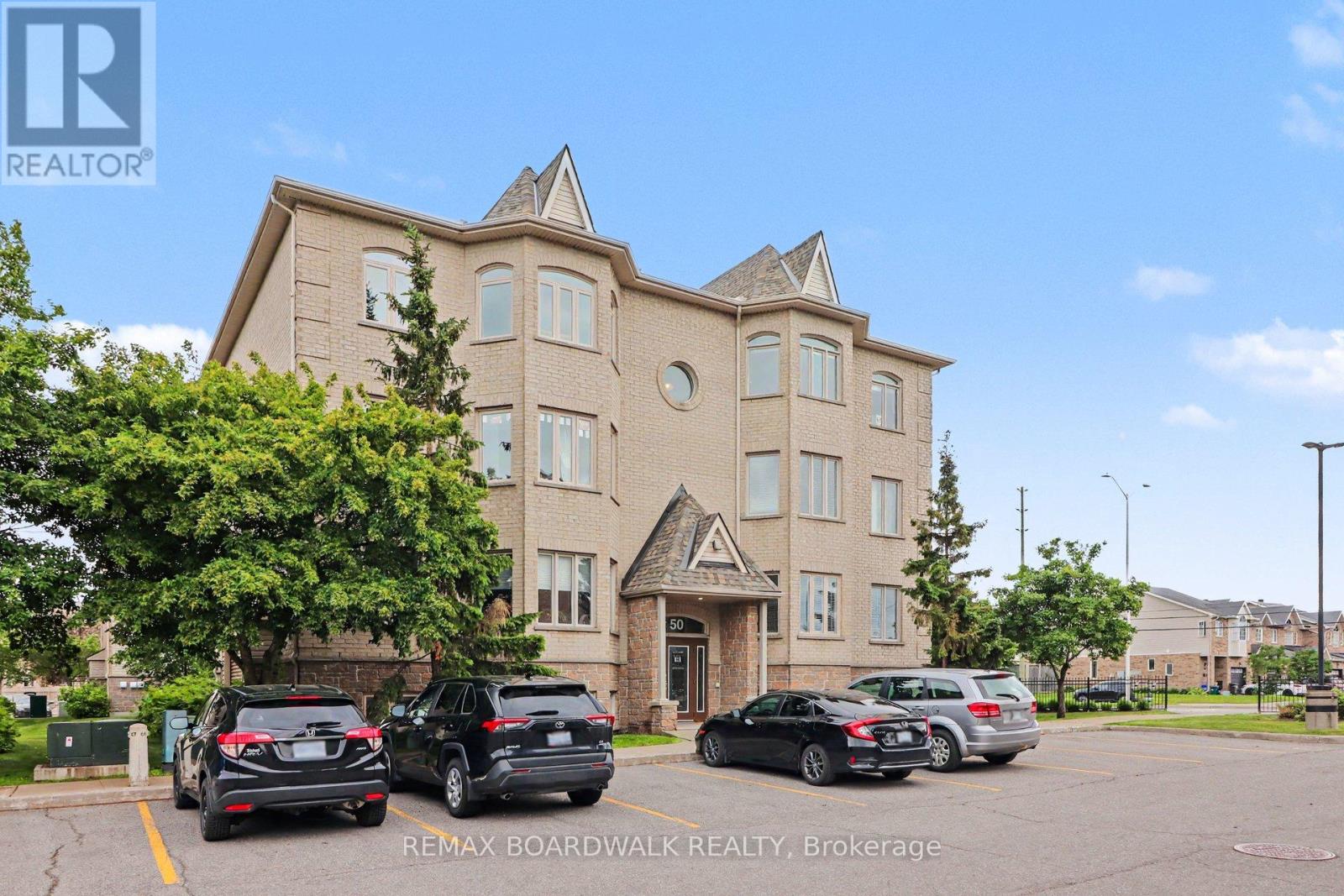#7 50 BRIARGATE PRIVATE - 3
