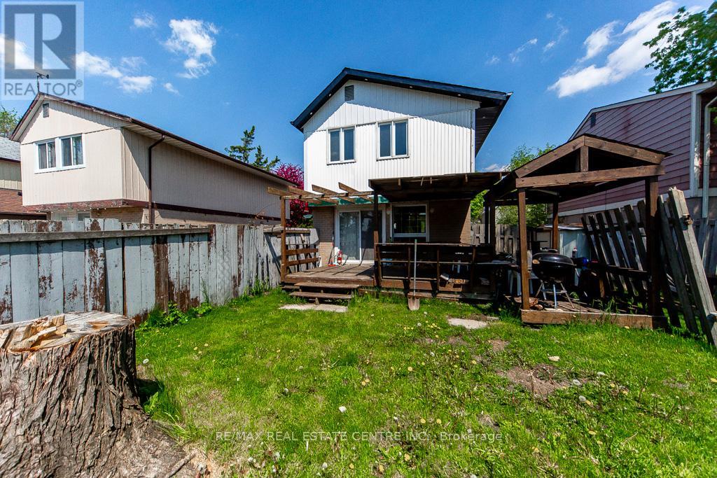 12 GREENHILLS SQUARE - 37