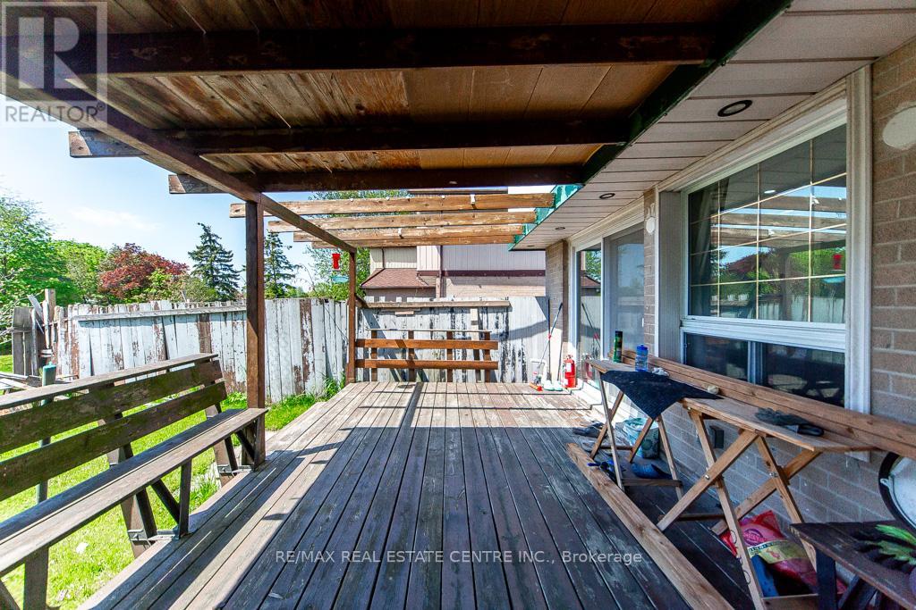 12 GREENHILLS SQUARE - 39