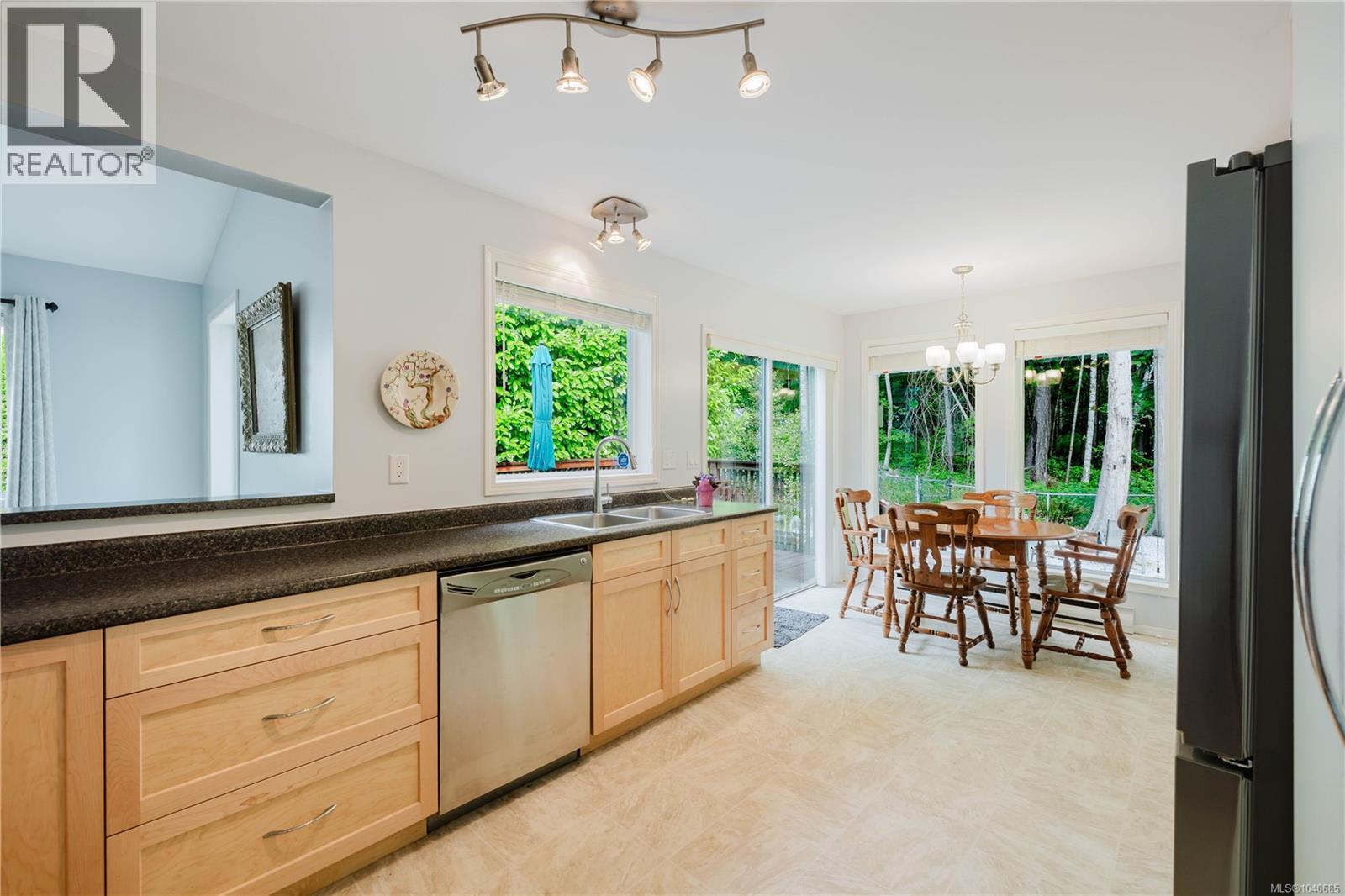 2341 Ravenhill Rd, Shawnigan Lake