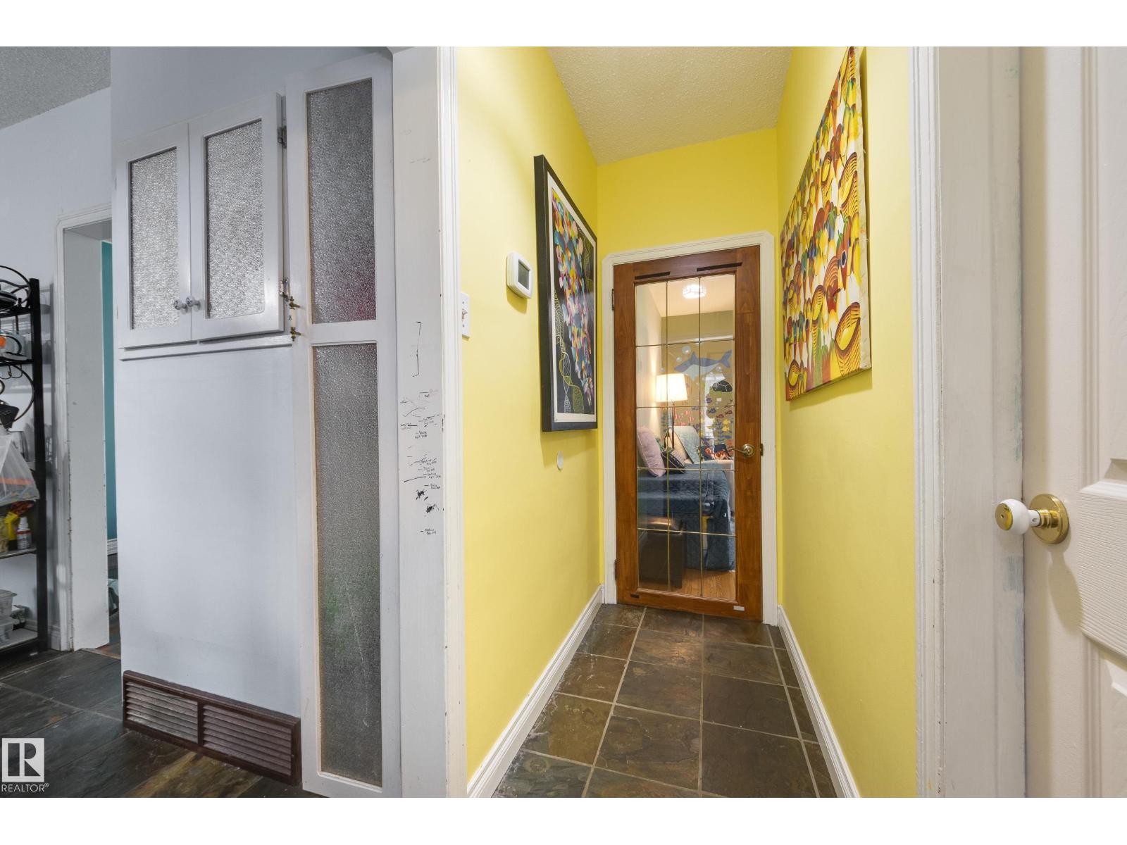 10631 71 AV NW — photo 11