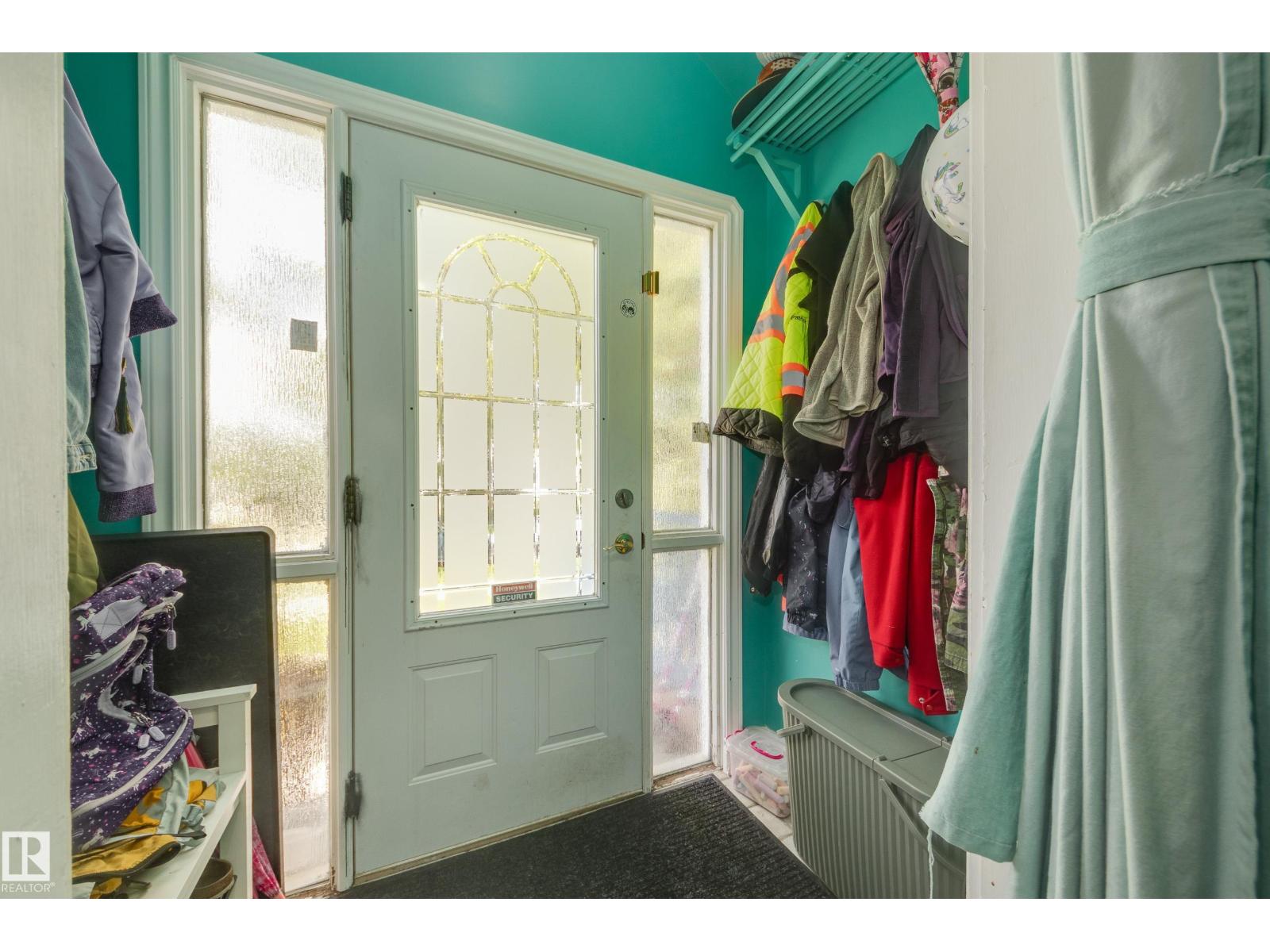 10631 71 AV NW - photo 2